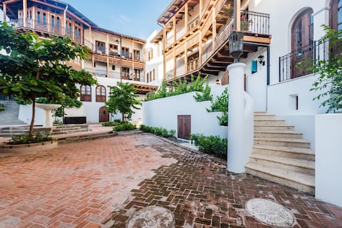 Plaza Carlota Beach Villa