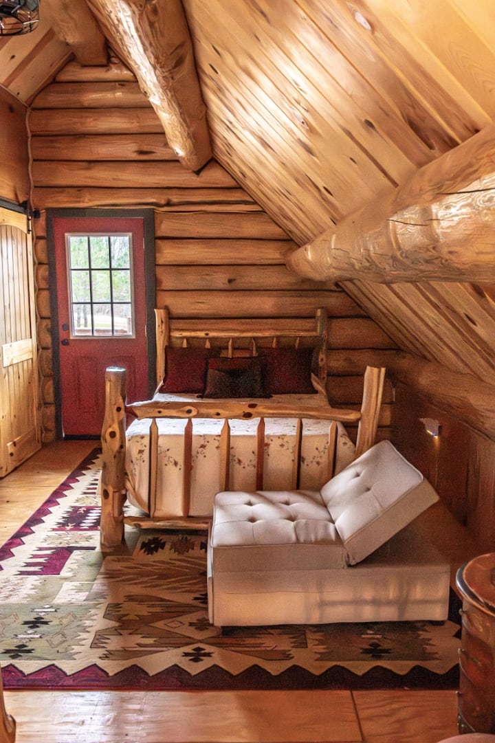 Upstairs queen size bed