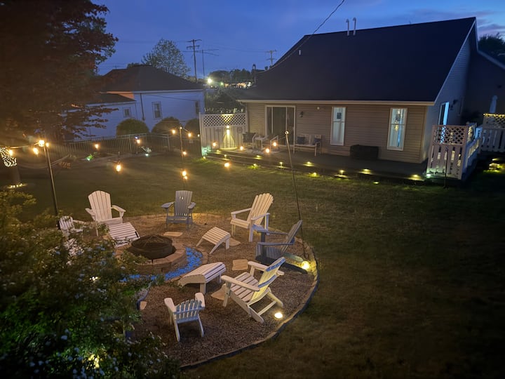 The North Shores - Upscale Home Near The Beach!