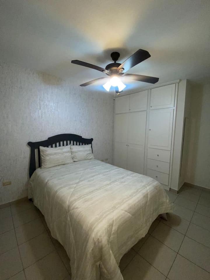 საძინებელი 1