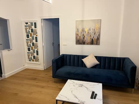 Family and central apartment