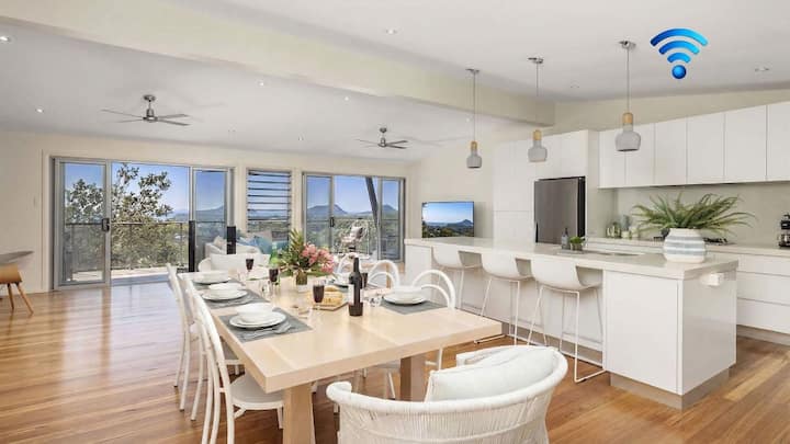 Hamptons By The Bay – Ocean Views - Nelson Bay