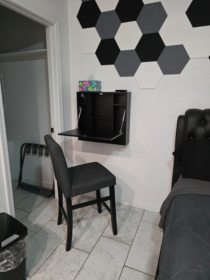 Secluded Studio - Lake Havasu City, AZ