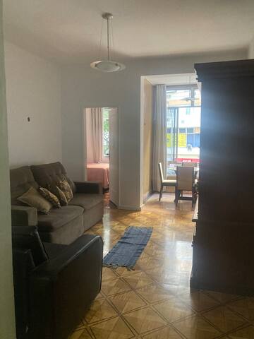 Apto espaçoso, à uma quadra da praia Copacabana gallery image 4