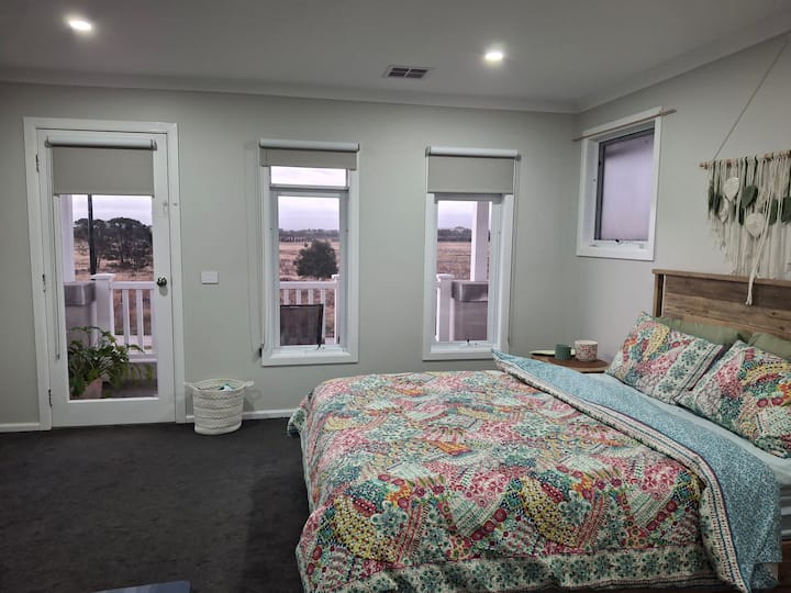 საძინებელი 3