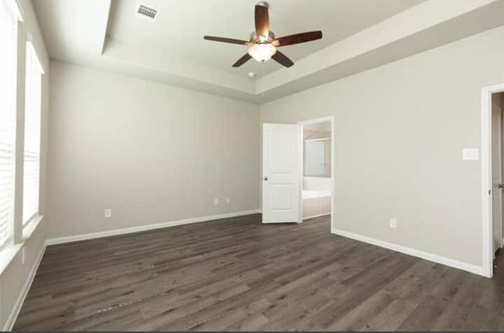 Full House! Monthly Rental! - Pearland, TX