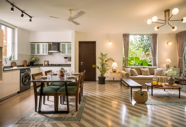 Full kitchen image 2
