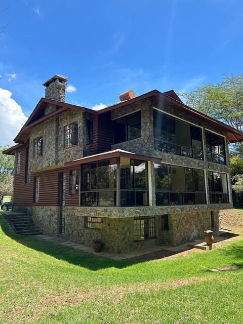 Serene 4 bdrm Cottage - Great Rift Valley Lodge