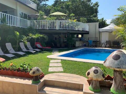 Morelos Residence
3 levels