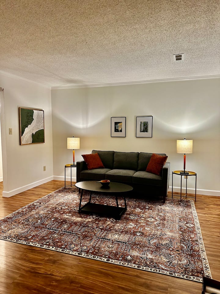 Large/clean 2bed,1.5bath Condo Near Ut & Dwtn Knox - Knoxville, TN