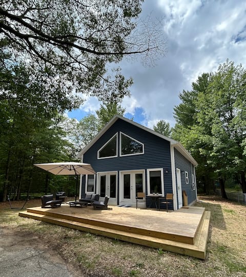 The Blue Elk - Lake Huron Views & Beach Access