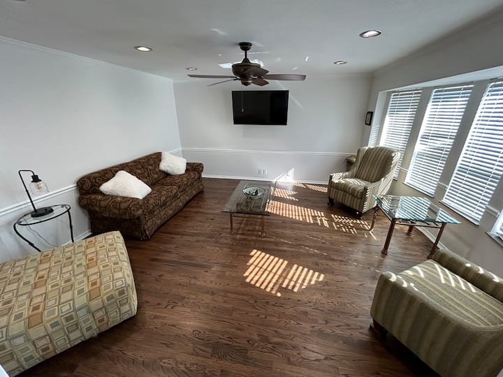6000 Sqft W/private Pool & 2 Lrg Kitchen - South Jordan, UT