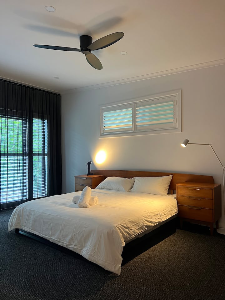 საძინებელი 1