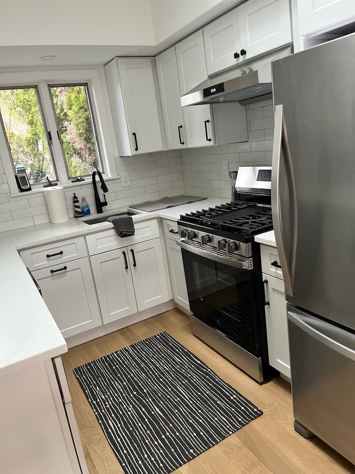 Charming Waterview House - ハンティントン, NY
