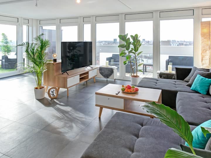 The Penthouse With Rooftop Hot Tub And Views - Weingarten
