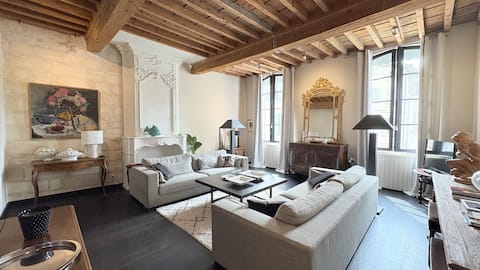 Top Airbnb: Le Saint Marc – Historic Center – Prestige à Villeneuve Lès Avignon