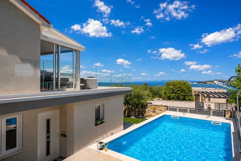 Top performing Airbnb: Villa Aurora by Briskva in Crveni Vrh