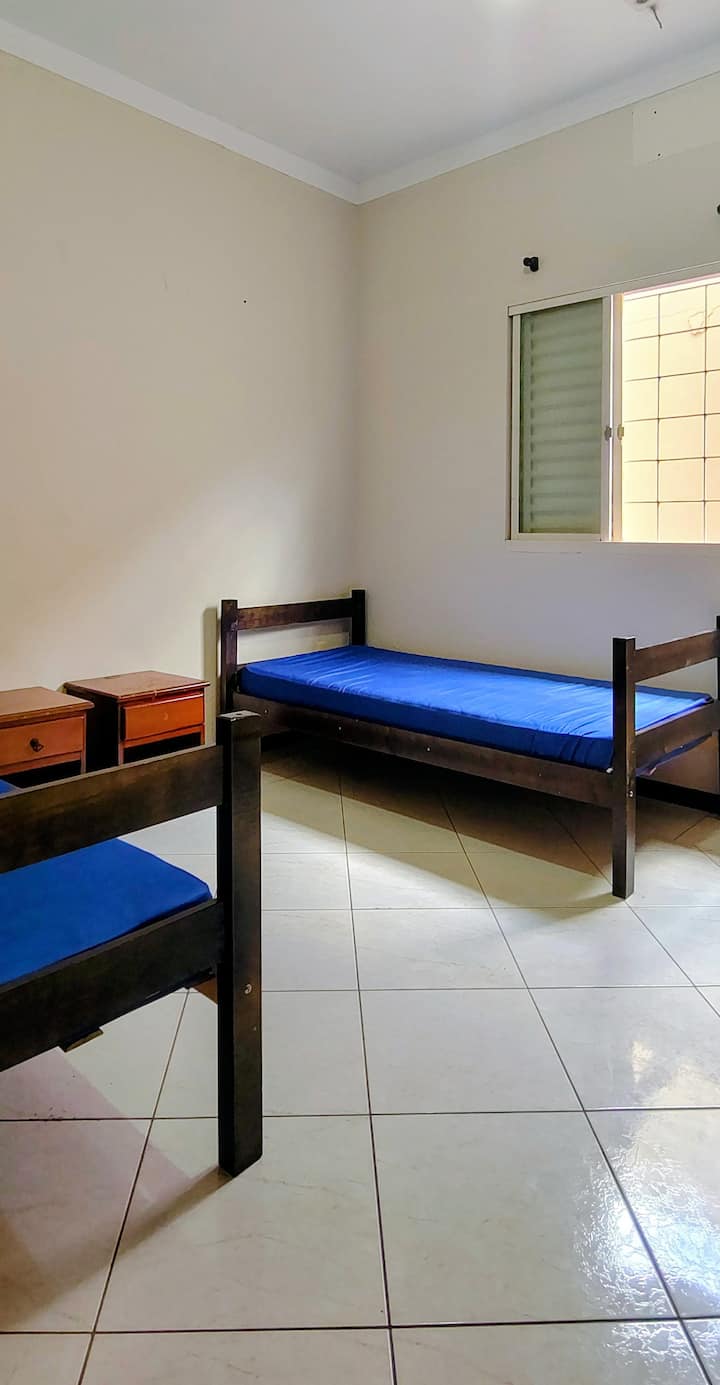 საძინებელი 1