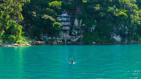 Sacred Cliff - Ixcanul -