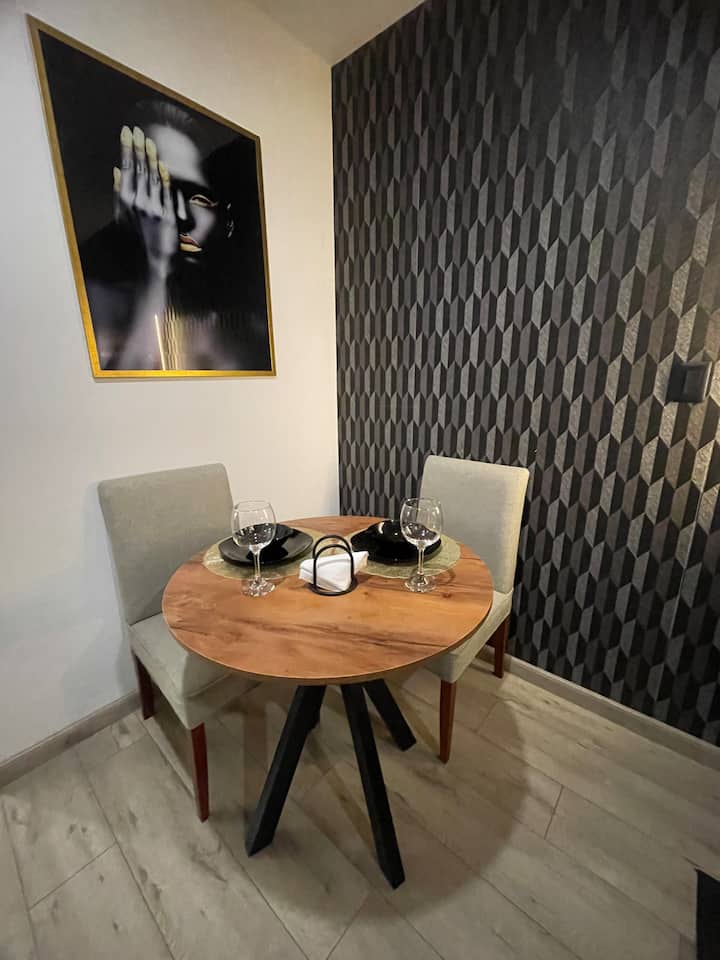 Suite Moderna En La Mejor Zona - Quito