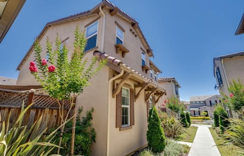 Cozy Gilroy Retreat Near Wineries & Attractions!