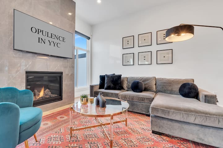 5br Group Stay | King Beds | Ac | Ev | Parking - Calgary