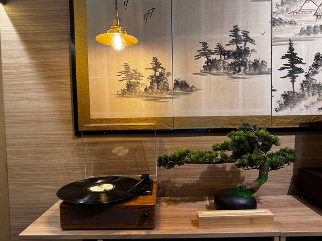 【新宿中心部】最高品質マットレスにこだわり、古屋を伝統的な空間にリノベーションした家、75m2 gallery image 4