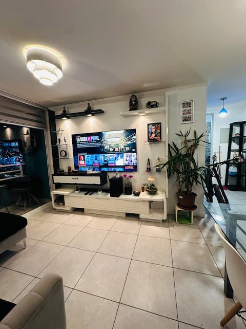 Spacious, cozy, steps from Cavancha with 3 rooms.