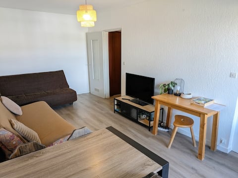Popular Airbnb listing: Ski-in/out mountain hideaway in Métabief