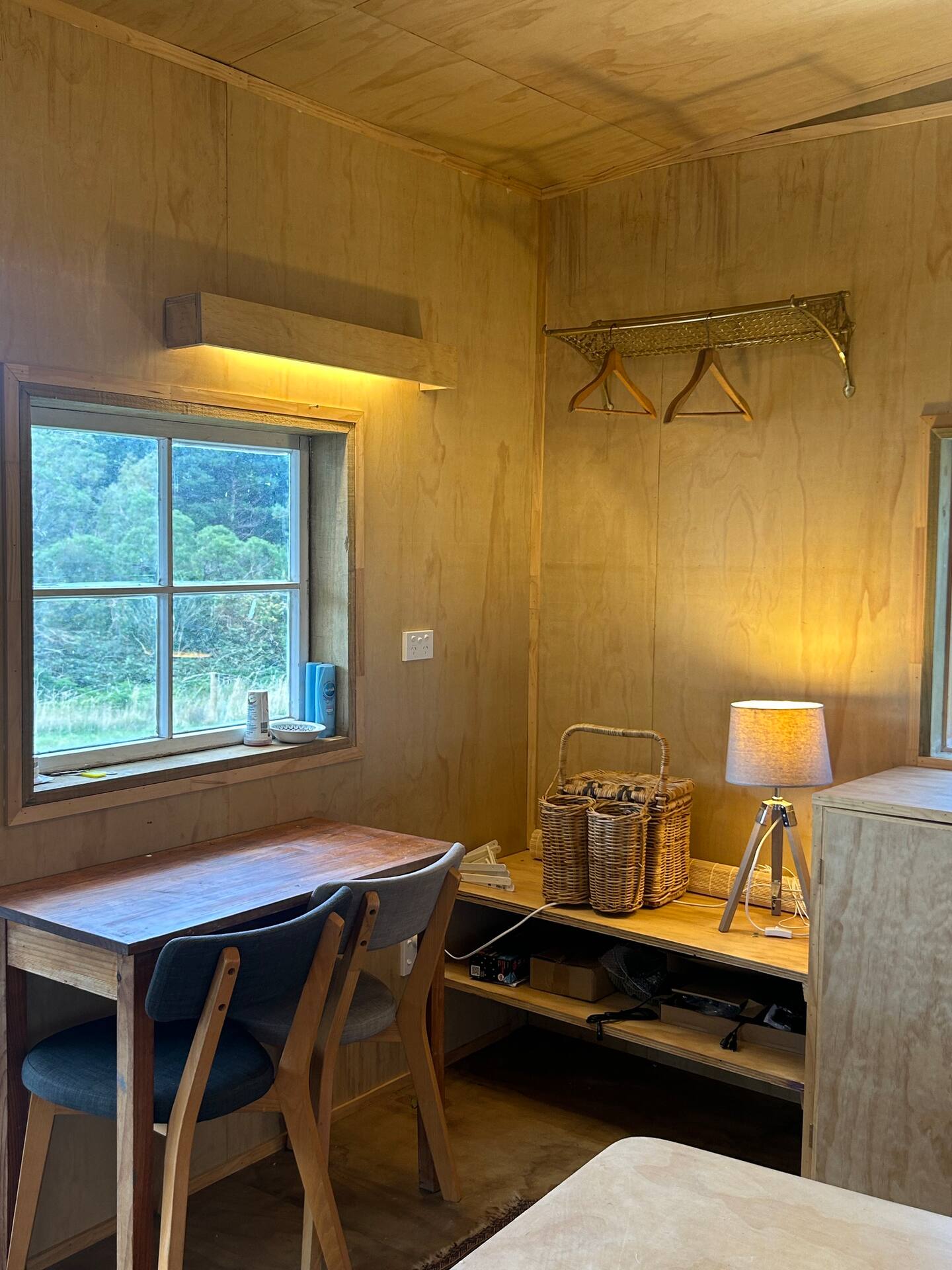 Rustic Railway Hut (Dog Friendly) 2