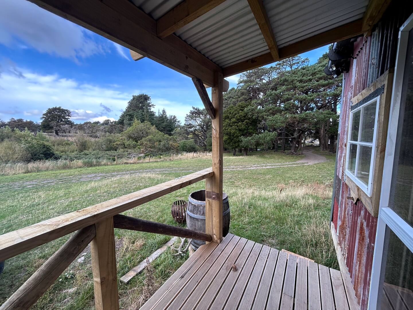 Rustic Railway Hut (Dog Friendly) 4