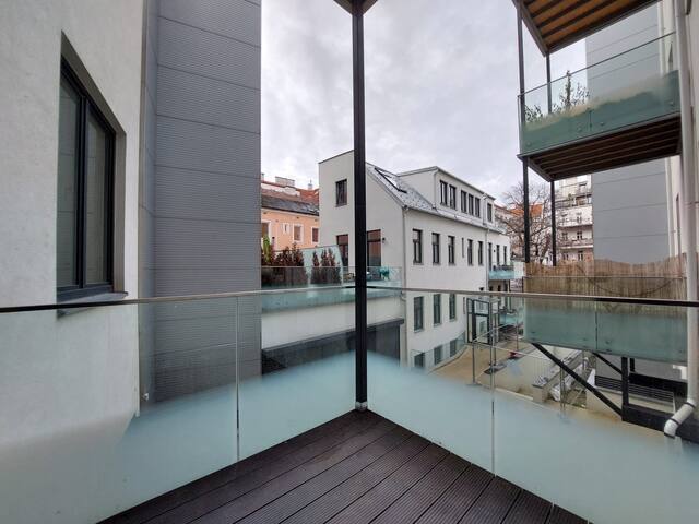 NiceApartment 114 gallery image 2