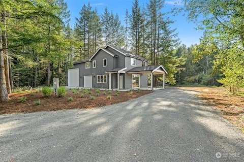 10mi to Bellingham&Border•Safe&Peaceful Home
