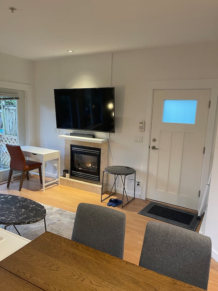 One Bedroom Townhome - North Vancouver