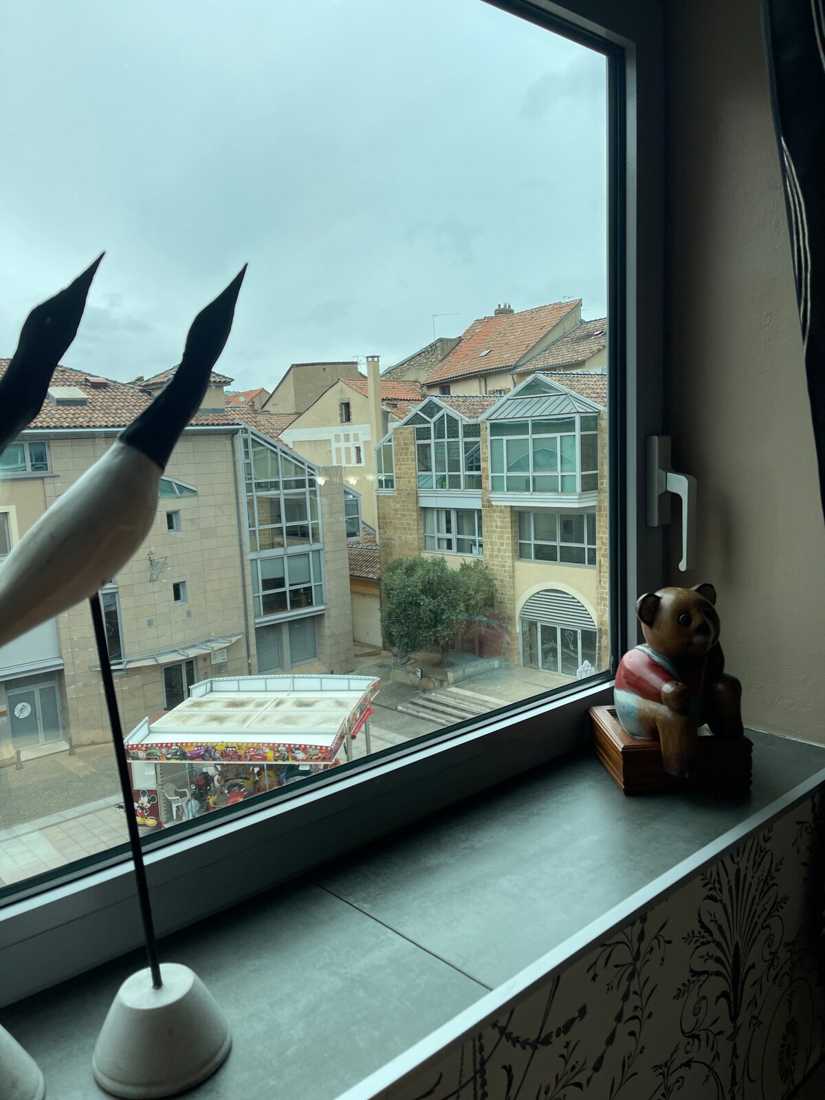 Proprietà Airbnb di successo: 3-bedroom apartment, central heating, elevator, air conditioning, parking, terrace a Millau