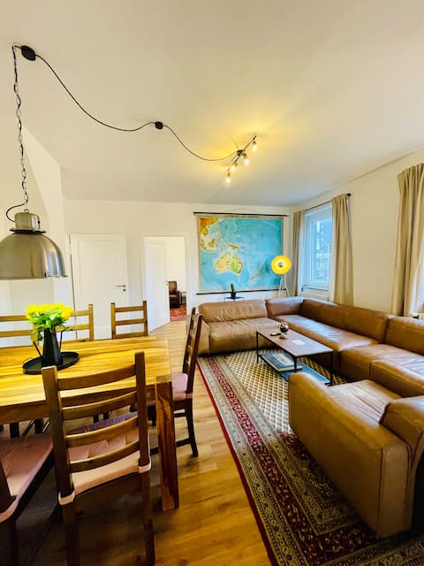 Central apartment with large terrace