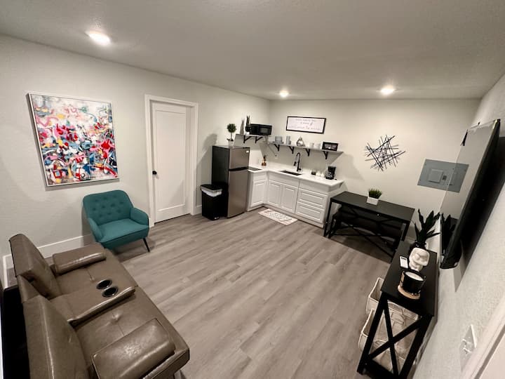 Peaceful Lovelytinyhome Southside - San Antonio, TX