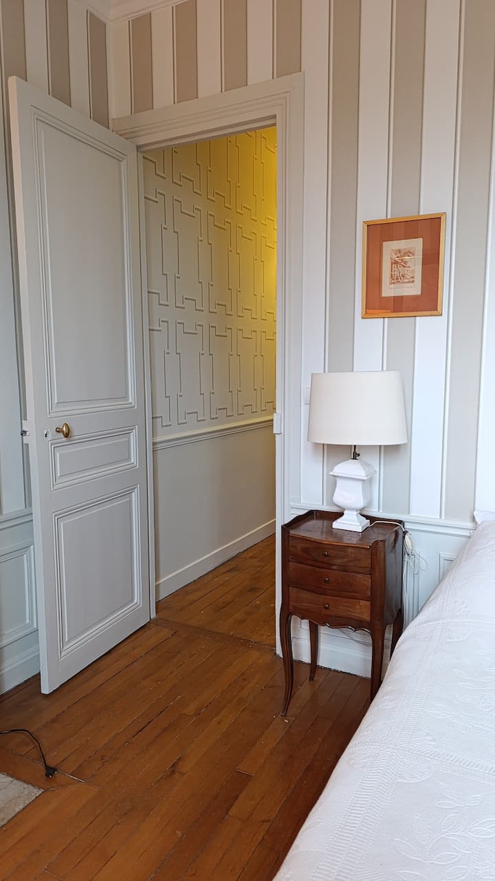 საძინებელი 1