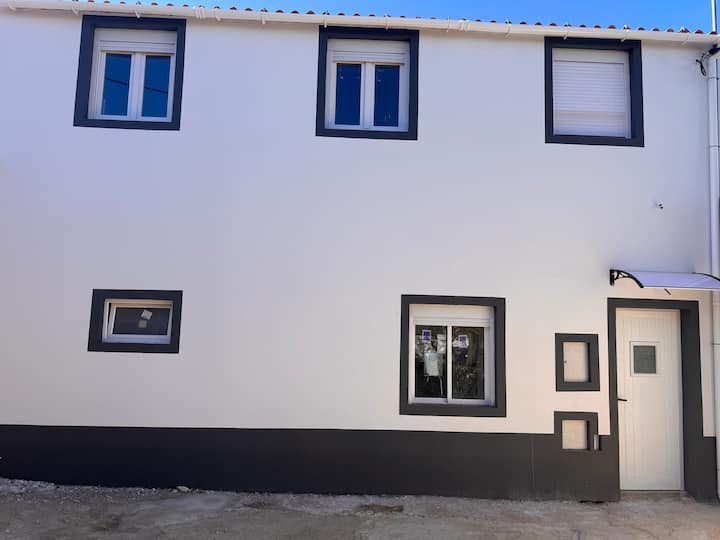 Grey House - Loulé