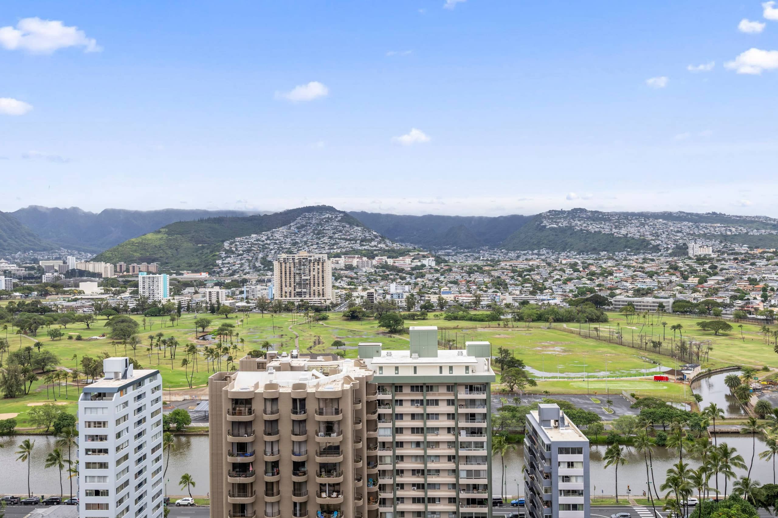 25F-Stunning & Upscale-Mountain View-1BR/Parking! - Image 44