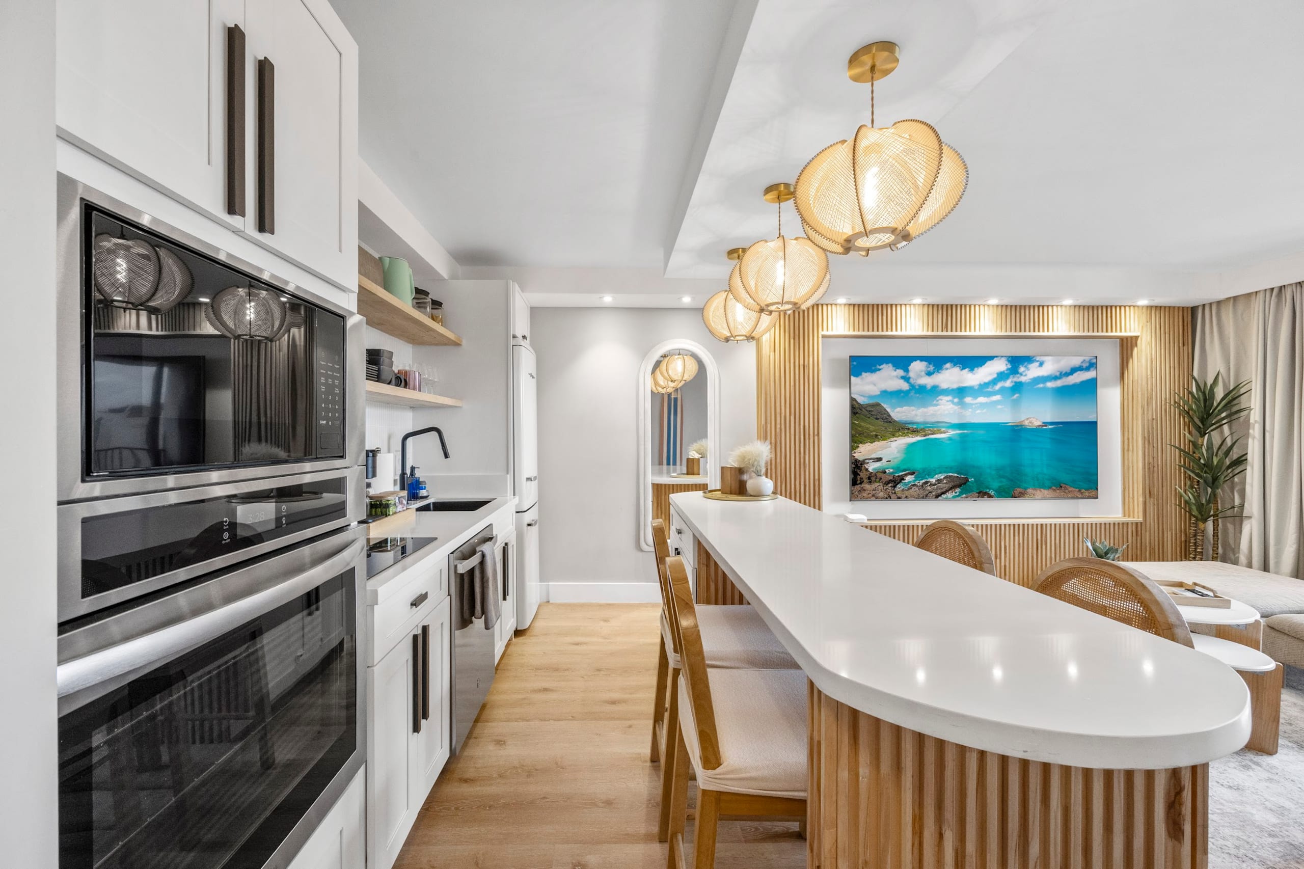 25F-Stunning & Upscale-Mountain View-1BR/Parking! - Image 18
