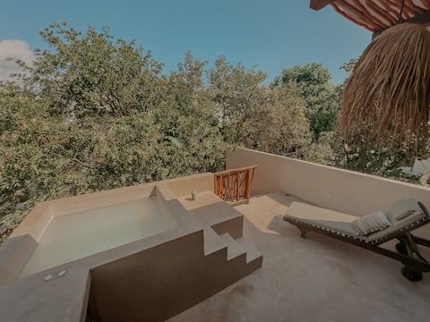 Popular Airbnb listing: Private Jacuzzi ALUNNa Amazing suite in Tohoku