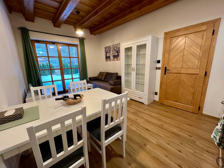 Apartmán Jezerné Se Zahradou - Velké Karlovice