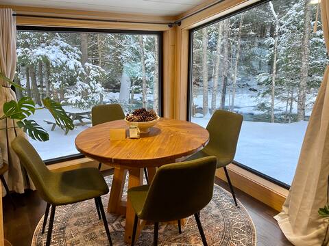 Secluded Riverside Cottage w. Sauna next to Smuggs