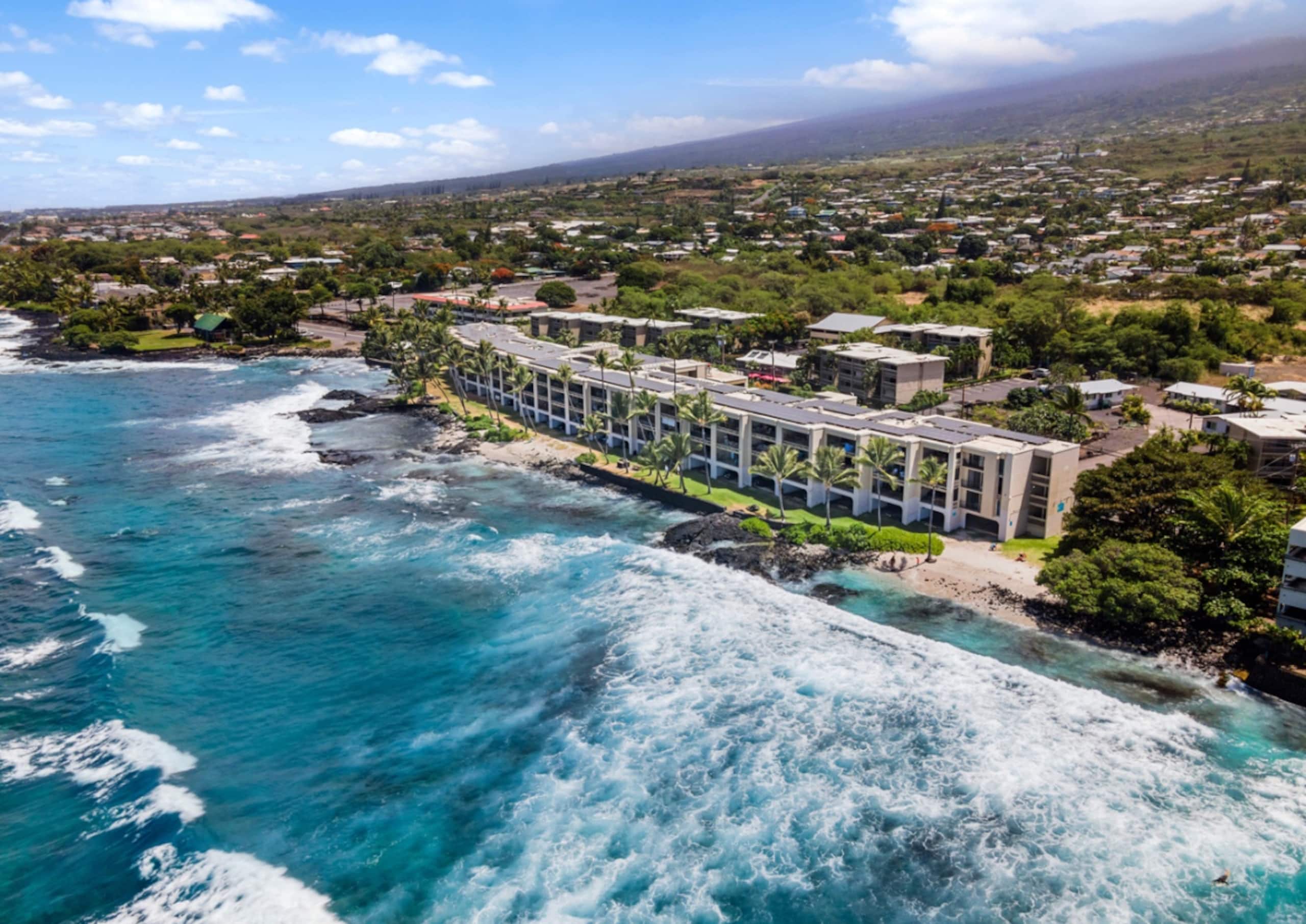 Condo in Kailua-Kona · ★4.83 · Studio · 1 bed · 1 bath - Image 10