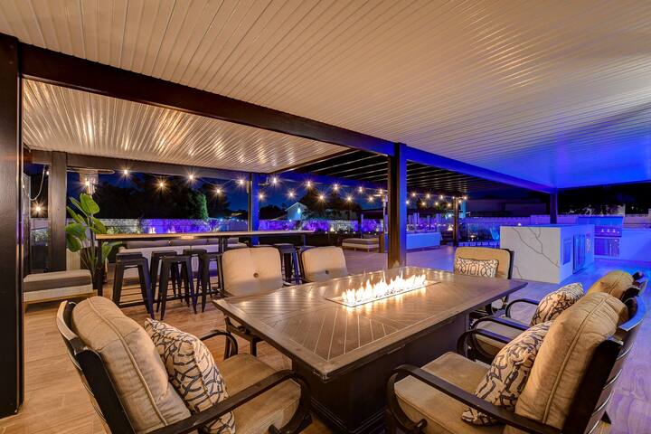 5000+ SqFt Mansion on 1 Acre Private Beach Club gallery image 5