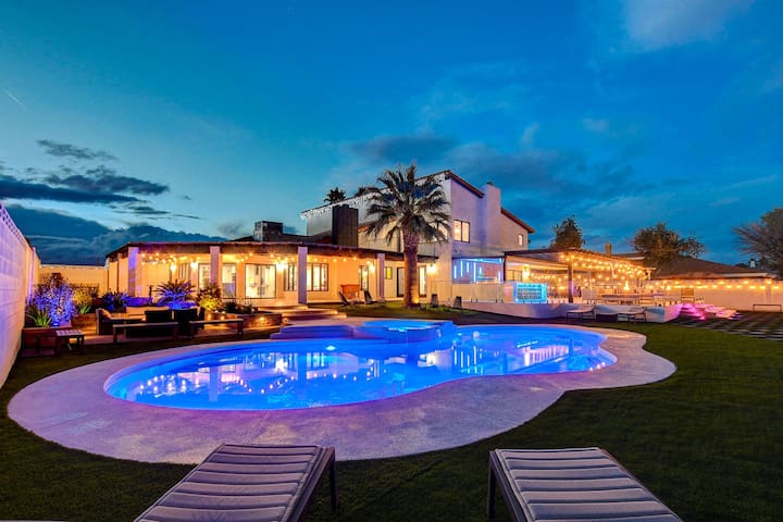 5000+ SqFt Mansion on 1 Acre Private Beach Club gallery image 2