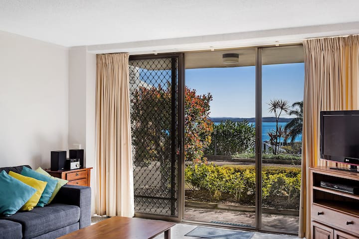 Portside 8 With Water Views In Nelson Bay - Nelson Bay