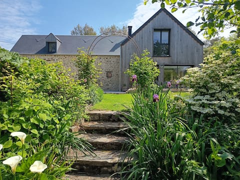 Friendly cottage 4 km from the sea Ideal for family/friends