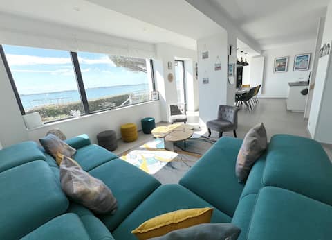 Top performing Airbnb: Villa Les Dunes by the sea, with Jacuzzi in Carantec